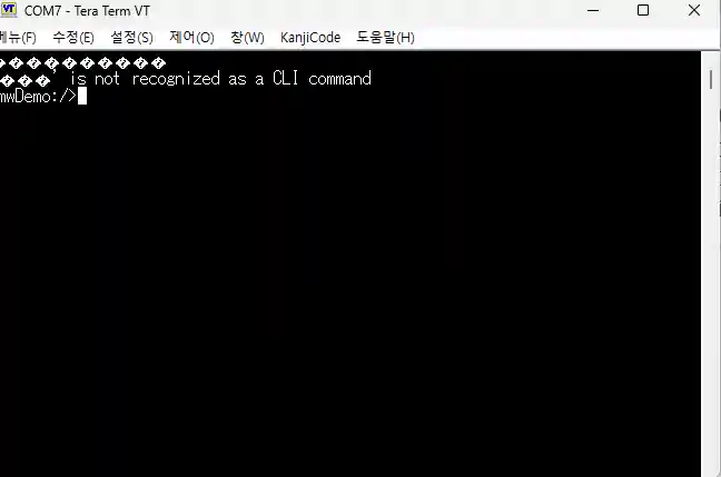 Tera Term에서 깨진 입력 뒤 CLI command 인식 실패와 mmwDemo prompt가 나타난 화면