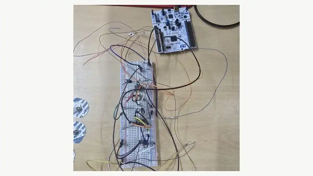 NUCLEO-F411RE와 ECG PPG breadboard를 연결한 동기 샘플링 prototype